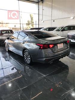 نيسان ألتيما